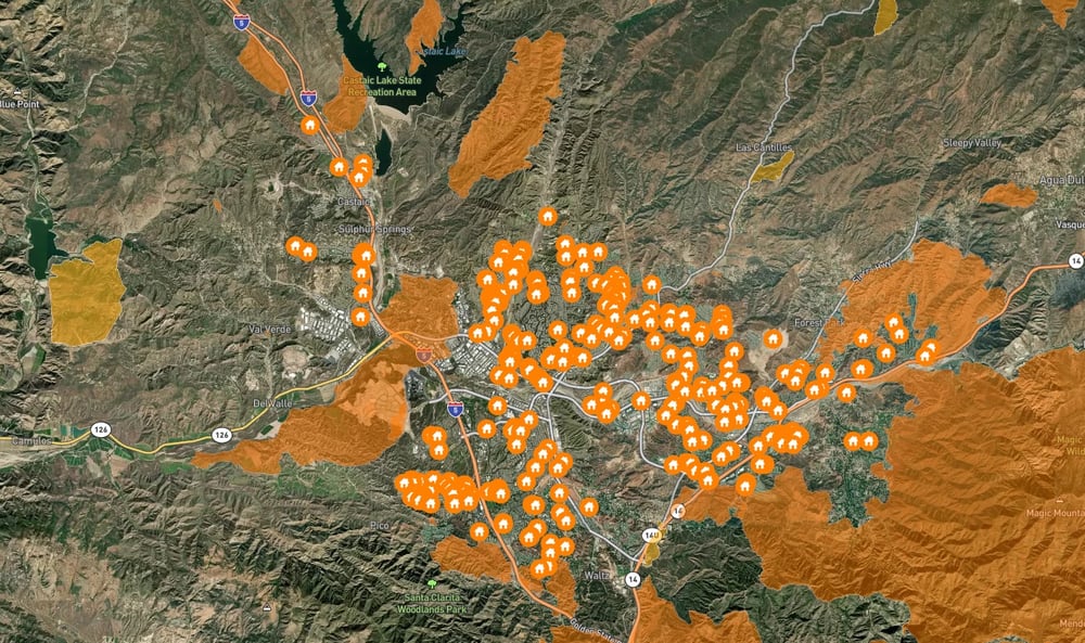 Santa Clarita wildfire property risk and historic wildfire perimeters
